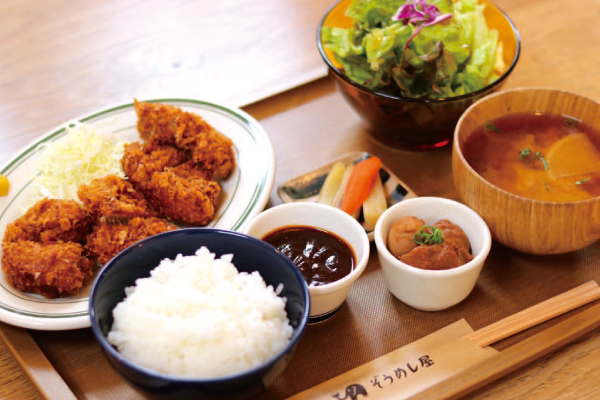 手作りヒレカツ定食